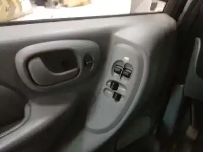 Vehicul casat chrysler grand voyager v (rt) 2.8 crd al anului 2007 alimentat vm47c