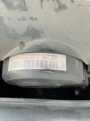 Veicolo di demolizione audi a4 (8ec) 1.9 tdi dell'anno 2004 alimentato avf