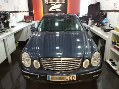 Veicolo di demolizione MERCEDES-BENZ CLASE E (W211) E 400 CDI (211.028) dell'anno 2002 alimentato OM648961
