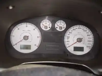 Veicolo di demolizione seat leon 1.9 tdi fr -arl dell'anno 2002 alimentato arl