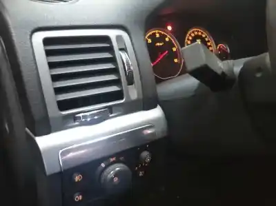 Veículo de Sucata opel vectra c (z02) 1.9 cdti (f69) do ano 2007 alimentado z19dt Veículo de Sucata opel vectra c (z02) 1.9 cdti (f69) do ano 2007 alimentado z19dt