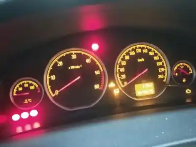 Veículo de Sucata opel vectra c (z02) 1.9 cdti (f69) do ano 2007 alimentado z19dt Veículo de Sucata opel vectra c (z02) 1.9 cdti (f69) do ano 2007 alimentado z19dt