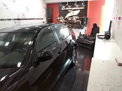 Scrapping Vehicle bmw 3 (e90) 320 d of the year 2009 powered n47d20c