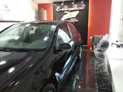 Veicolo di demolizione volkswagen golf v (1k1) 1.9 tdi dell'anno 2007 alimentato bxe