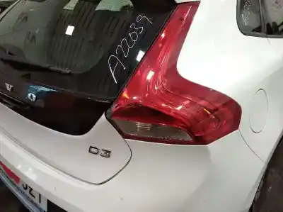 Veículo de Sucata volvo v40 fastback d3 do ano 2017 alimentado d4204t9