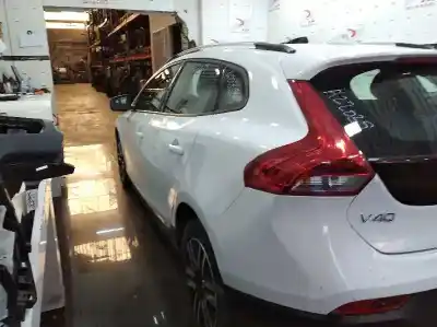 Veículo de Sucata volvo v40 fastback d3 do ano 2017 alimentado d4204t9
