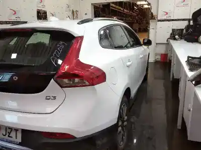 Veículo de Sucata volvo v40 fastback d3 do ano 2017 alimentado d4204t9