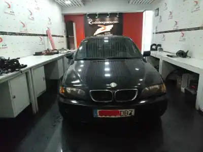 Veículo de Sucata BMW 3 (E46) 320 d do ano 2004 alimentado 204D4