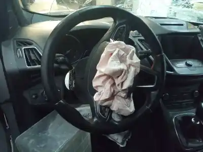 Здавання транспортного засобу ford kuga ii (dm2) 2.0 tdci 4x4 року 2018 потужний t7mc