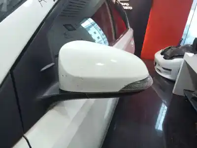 Veículo de Sucata toyota auris (_e15_) 1.8 hybrid (zwe150_) do ano 2019 alimentado 2zrfxe