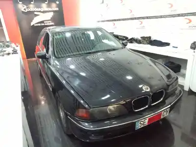 Scrapping Vehicle bmw 5 (e60) 523 i of the year 1998 powered m52b25vanos