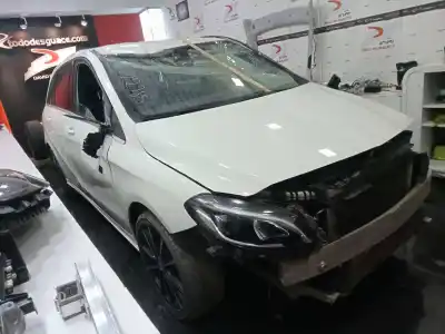 Veículo de Sucata mercedes-benz clase b b 180 cdi d 246.212 do ano 2016 alimentado k9k