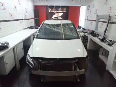 Veículo de Sucata MERCEDES-BENZ CLASE B B 180 CDI D 246.212 do ano 2016 alimentado K9K