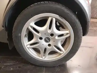 Veicolo di demolizione smart citycoupe 0.7 450.330 dell'anno 2001 alimentato d61