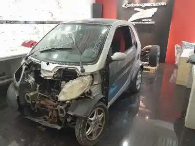 Veicolo di demolizione smart citycoupe 0.7 450.330 dell'anno 2001 alimentato d61