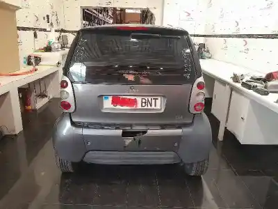 Veicolo di demolizione smart citycoupe 0.7 450.330 dell'anno 2001 alimentato d61