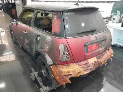 Scrapping Vehicle mini mini (r50,r53) cooper of the year 2006 powered w10b16a