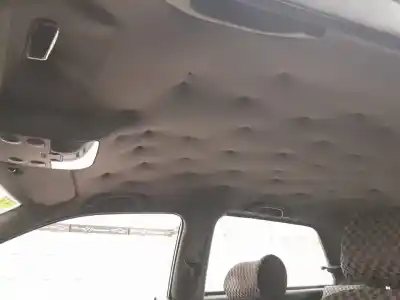 Véhicule à la ferraille audi a3 (8l1) 1.6 de l'année 2000 alimenté akl