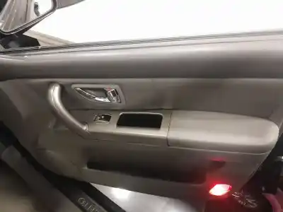 Véhicule à la ferraille kia sorento i (jc) 2.5 crdi de l'année 2006 alimenté d4cb