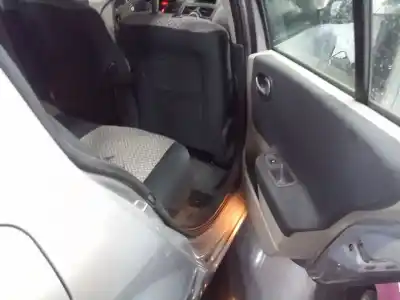 Здавання транспортного засобу renault megane ii caixa/combi (km_) 1.5 dci (km0f) року 2004 потужний k9k f7
