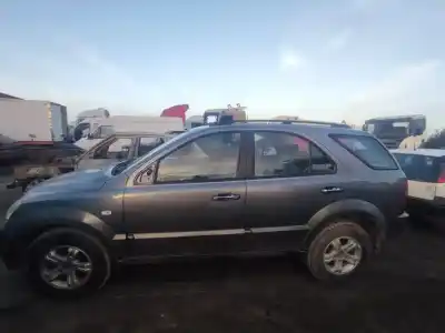 Veicolo di demolizione kia sorento i (jc) 2.5 crdi dell'anno 2004 alimentato d4cb
