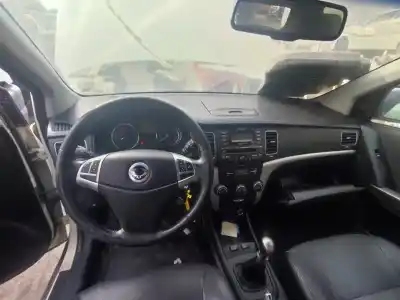 Veicolo di demolizione ssangyong korando premium 4x2 dell'anno 2010 alimentato d20dtf