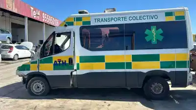 Vehicul casat IVECO DAILY CONF. PAQUETERÍA (SOMMER) Cabina simple 35 S... batalla 3750 al anului 2016 alimentat F1AFL411BA