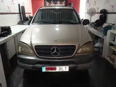 Sloopvoertuig MERCEDESBENZ CLASE ML BM 163  van het jaar 2001 aangedreven OM612963