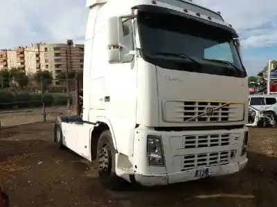Sloopvoertuig VOLVO FH XXX  van het jaar 2002 aangedreven D12D 460