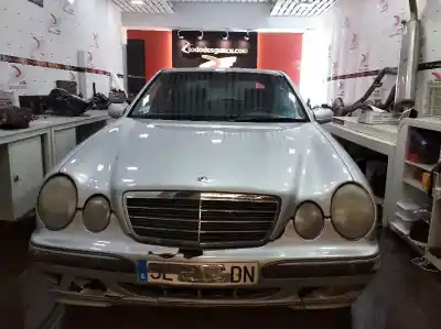 Hurda Aracı MERCEDES-BENZ CLASE E  Yılın 1999 güçlü M112911