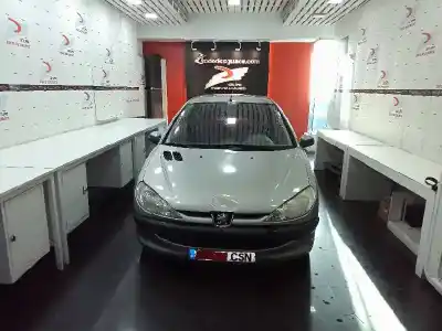 Hurda Aracı PEUGEOT 206 FASTBACK  Yılın 2004 güçlü KFW