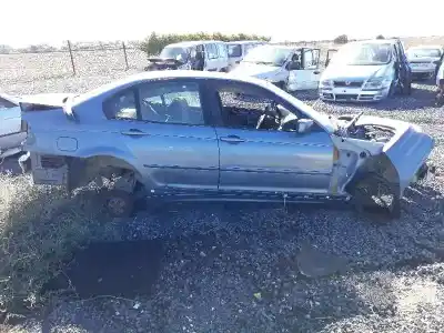 Sloopvoertuig bmw 3 (e46) 320 d van het jaar 2000 aangedreven 204d1