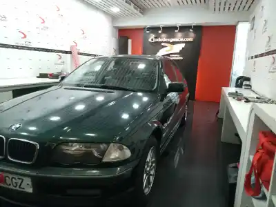 Scrapping Vehicle bmw 3 (e46) 318 i of the year 2000 powered 194e1