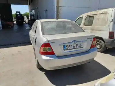 Sloopvoertuig toyota corolla (e21) sedan 1.8 16v hybrid van het jaar 2006 aangedreven 