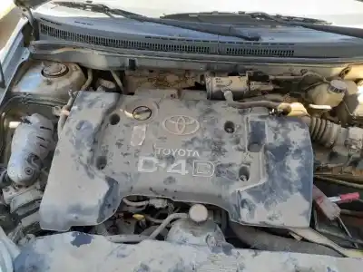 Sloopvoertuig toyota corolla (e21) sedan 1.8 16v hybrid van het jaar 2006 aangedreven 