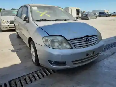 Sloopvoertuig toyota corolla (e21) sedan 1.8 16v hybrid van het jaar 2006 aangedreven 