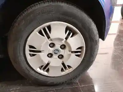 Veículo de Sucata fiat ii panda 169 1.2 8v climbing 4x4 do ano 2004 alimentado 188a4000