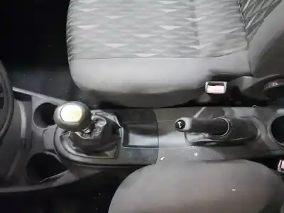 Здавання транспортного засобу ford focus turnier (cak) 1.8 tdci turbodiesel cat року 2002 потужний f9da