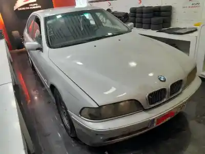 Hurda Aracı bmw 5 (e39) 530 d yılın 2003 güçlü 