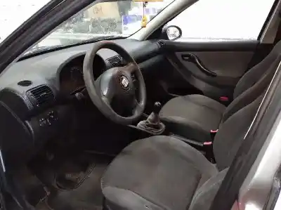 Здавання транспортного засобу seat toledo ii (1m2) 1.6 16v року 2004 потужний bcb