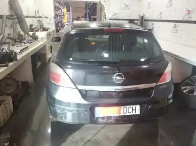 Veículo de Sucata opel astra h caravan * do ano 2004 alimentado 