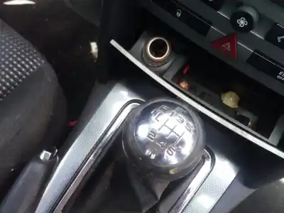 Здавання транспортного засобу peugeot 407 2.0 16v hdi cat (rhr / dw10bted4) року 2004 потужний rhr