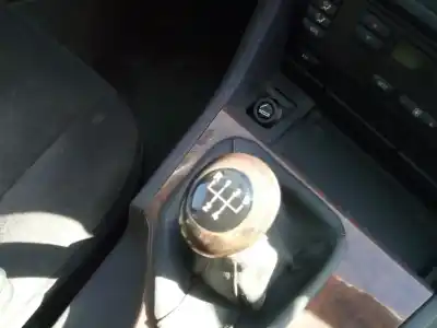 Veículo de Sucata bmw serie 5 berlina (e39) 2.5 24v cat do ano 1996 alimentado 256s3