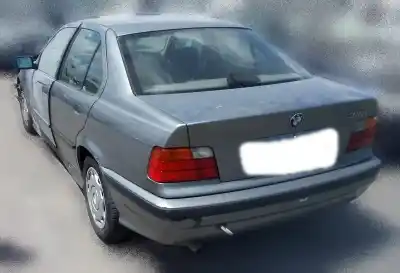 Veículo de Sucata bmw serie 3 berlina (e36) 1.8 cat (m43) do ano 1991 alimentado 184e1
