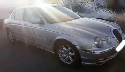 Scrapping Vehicle jaguar s-type 3.0 v6 24v cat of the year 2000 powered fc