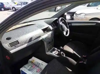 Здавання транспортного засобу opel astra h gtc (a04) 1.7 cdti (l08) року 2006 потужний z17dth