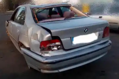 Veículo de Sucata bmw serie 5 berlina (e39) 2.5 24v cat do ano 2000 alimentado 256s4
