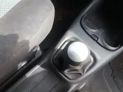 Veículo de Sucata mazda premacy (cp) 2.0 turbodiesel cat do ano 2002 alimentado rf