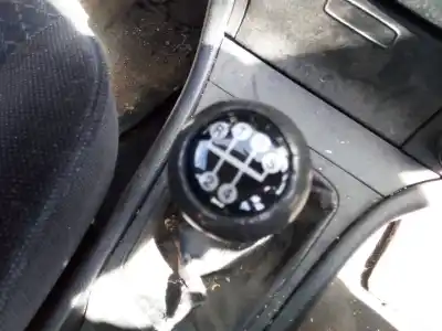 Veículo de Sucata opel astra g berlina 1.6 16v do ano 2000 alimentado x16xel