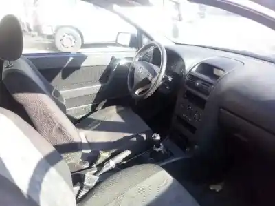 Veículo de Sucata opel astra g berlina 1.6 16v do ano 2001 alimentado z16xe